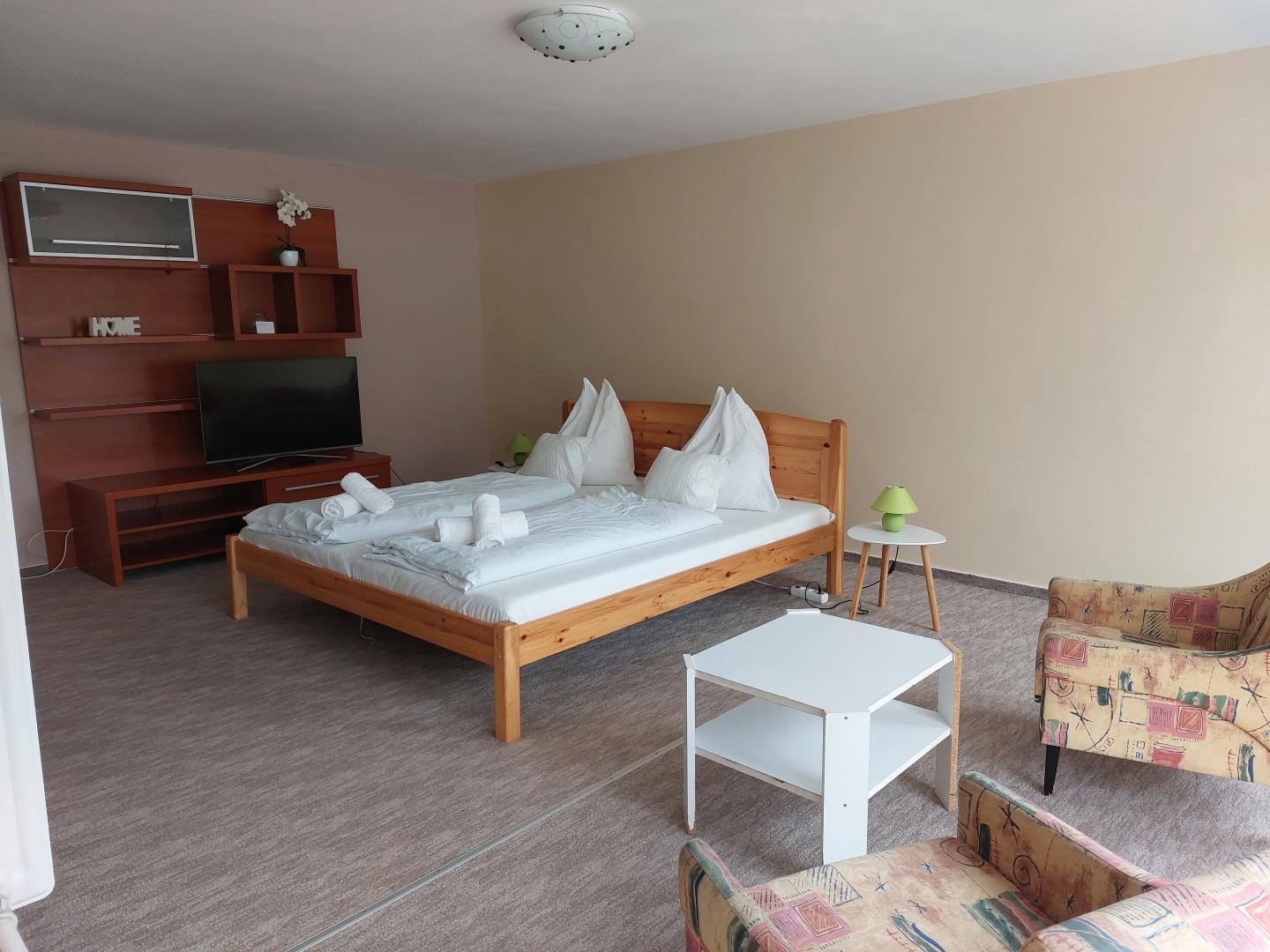 Apartmanház (B) 